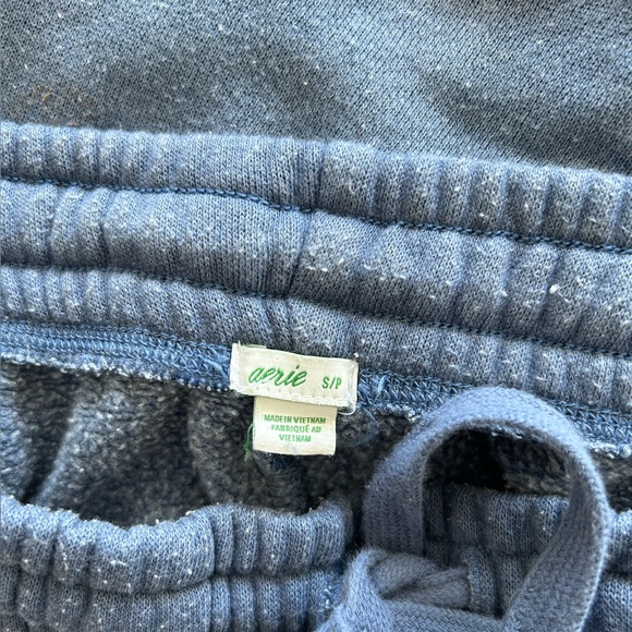 Aerie tie-dye blue sweatsuit (cropped sweater and matching joggers) - Picture 4 of 7